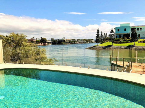 Riverfront Dream - E Caravan Parks 33