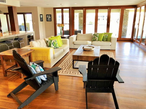 Riverfront Dream - E Caravan Parks 8