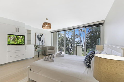 Little Cove Court - E Caravan Parks 11