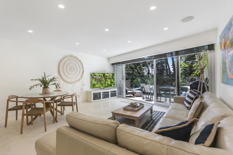 Little Cove Court - E Caravan Parks 6