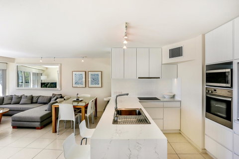 Little Cove Court - E Caravan Parks 24