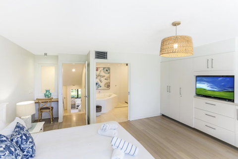 Little Cove Court - E Caravan Parks 8