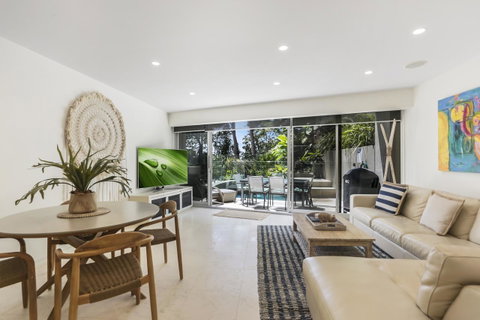 Little Cove Court - E Caravan Parks 5