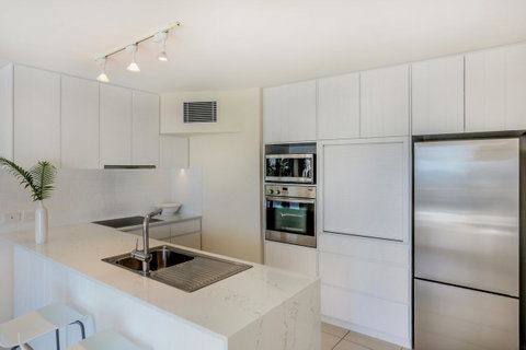 Little Cove Court - E Caravan Parks 25