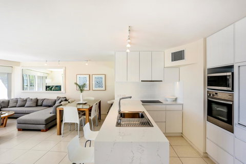 Little Cove Court - E Caravan Parks 27
