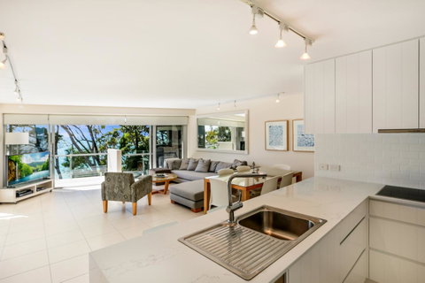 Little Cove Court - E Caravan Parks 23