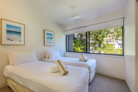Little Cove Court - E Caravan Parks 16