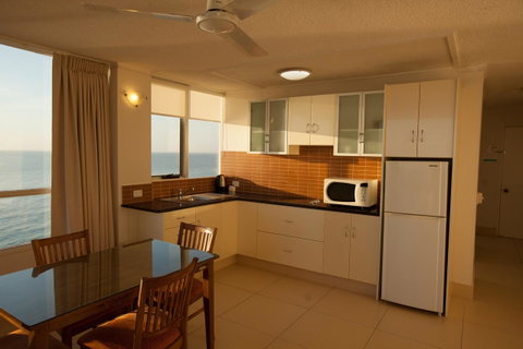 Chateau Beachside Resort - E Caravan Parks 19