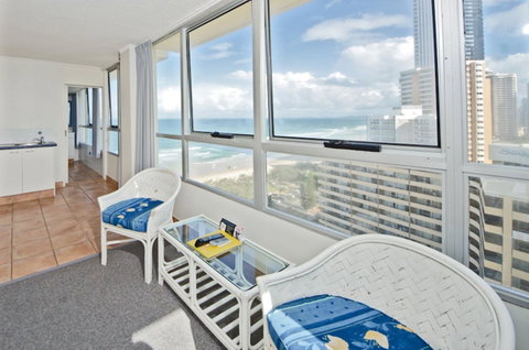 Chateau Beachside Resort - E Caravan Parks 11