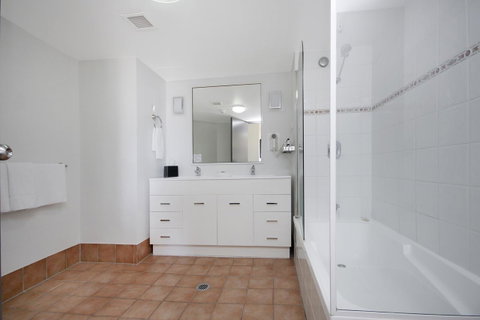 Sovereign On The Gold Coast - E Caravan Parks 24