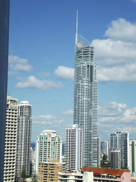Private 2 Bedroom Apartment @ Chevron Towers - E Caravan Parks 12