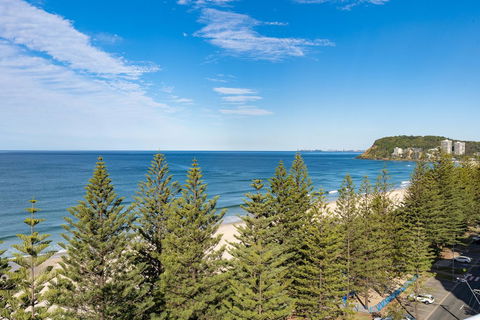 ULTIQA Burleigh Mediterranean Resort - E Caravan Parks 8