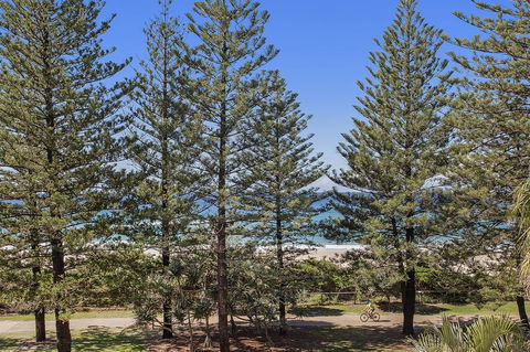 ULTIQA Burleigh Mediterranean Resort - E Caravan Parks 27