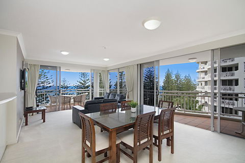 ULTIQA Burleigh Mediterranean Resort - E Caravan Parks 4