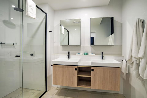 Hope Street Apartments By CLLIX - E Caravan Parks 18