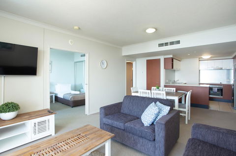 Chevron Renaissance - Private Apartments - E Caravan Parks 11