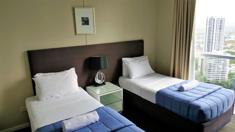 Chevron Renaissance - Private Apartments - E Caravan Parks 25