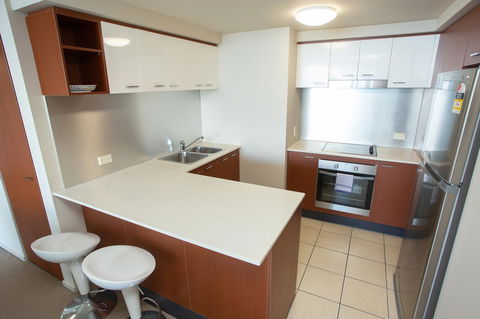 Chevron Renaissance - Private Apartments - E Caravan Parks 6
