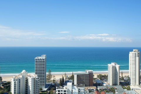 Chevron Renaissance - Private Apartments - E Caravan Parks 2