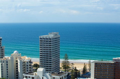 Chevron Renaissance - Private Apartments - E Caravan Parks 8