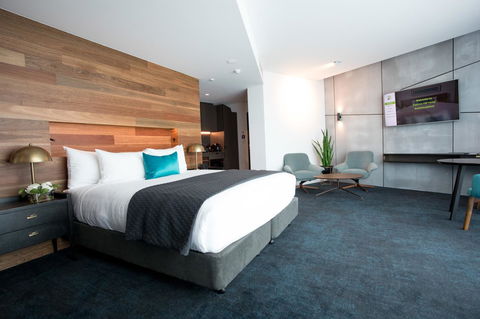 Eatons Hill Hotel - E Caravan Parks 35
