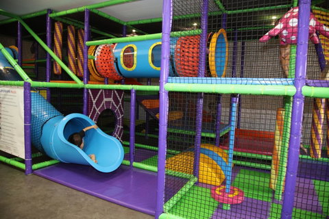Reef Gateway Hotel - E Caravan Parks 11