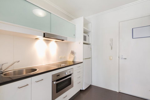 Allegro Apartments - E Caravan Parks 17