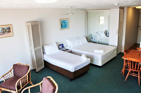 Equinox Resort - E Caravan Parks 13