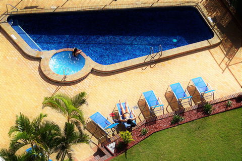 Equinox Resort - E Caravan Parks 7