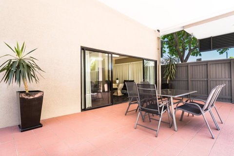 Riverside Hotel Southbank - E Caravan Parks 14
