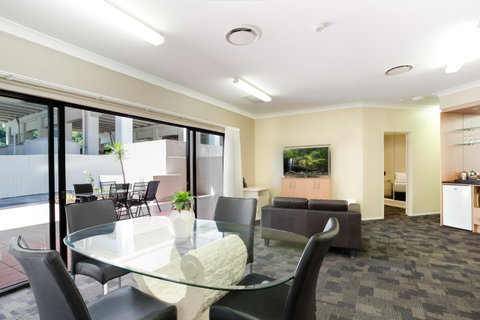 Riverside Hotel Southbank - E Caravan Parks 16