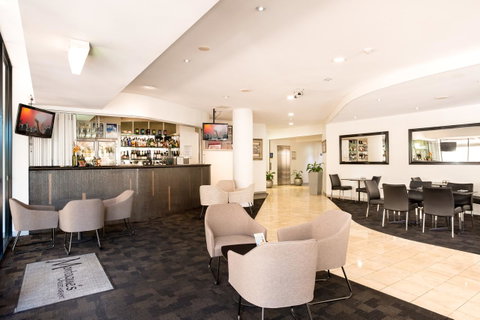 Riverside Hotel Southbank - E Caravan Parks 7