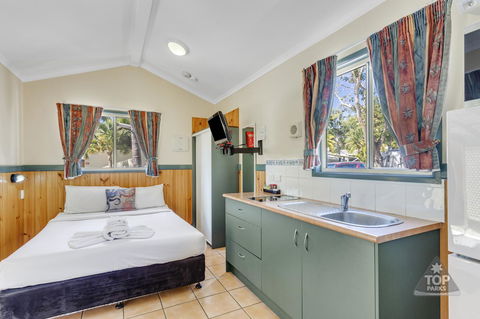 Tasman Holiday Parks - Airlie Beach - E Caravan Parks 16