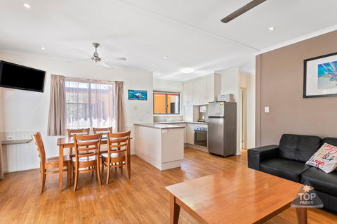 Tasman Holiday Parks - Airlie Beach - E Caravan Parks 13