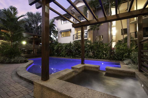 Bay Villas Resort - E Caravan Parks 12