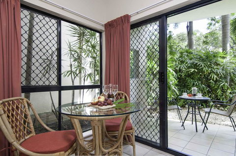 Bay Villas Resort - E Caravan Parks 30