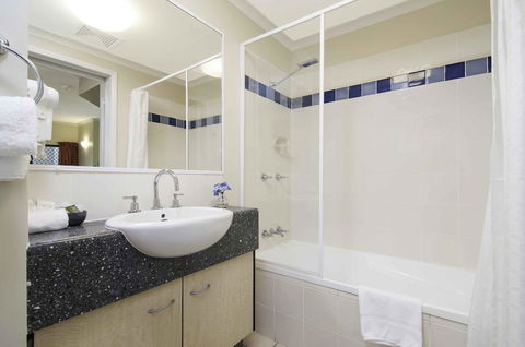 Bay Villas Resort - E Caravan Parks 29