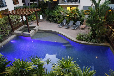 Bay Villas Resort - E Caravan Parks 4