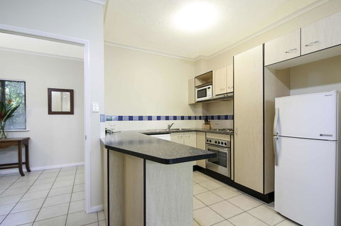 Bay Villas Resort - E Caravan Parks 19