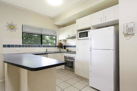Bay Villas Resort - E Caravan Parks 26