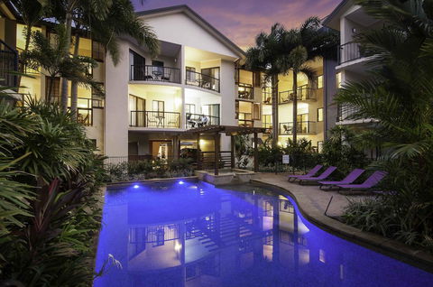 Bay Villas Resort - E Caravan Parks 16