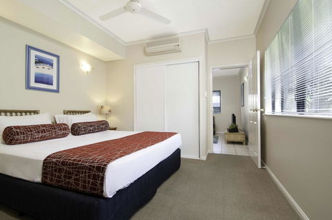 Bay Villas Resort - E Caravan Parks 3