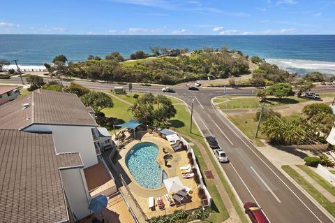Pandanus Coolum Beach - E Caravan Parks 0
