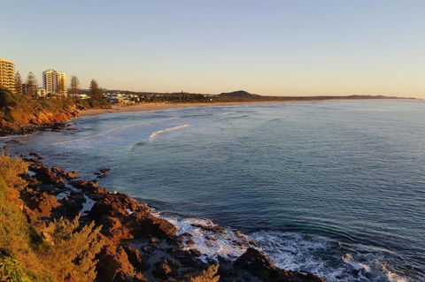 Beautiful Home- Walk To Beach-Short Drive To Noosa - E Caravan Parks 9
