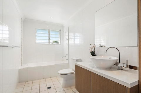 Nautilus On The Hill - Airlie Beach - E Caravan Parks 24
