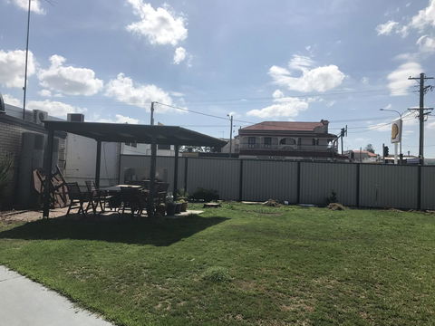 Nanango Star Motel - E Caravan Parks 9