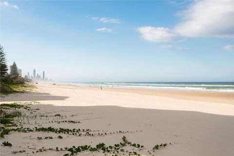 Spindrift On The Beach - Absolute Beachfront - E Caravan Parks 21