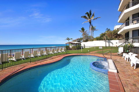Spindrift On The Beach - Absolute Beachfront - E Caravan Parks 23