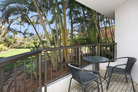 Spindrift On The Beach - Absolute Beachfront - E Caravan Parks 26