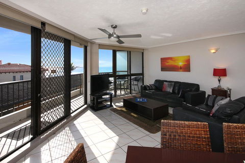 Spindrift On The Beach - Absolute Beachfront - E Caravan Parks 39